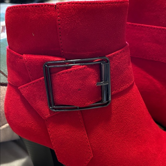 Chic Red Ankle Boots with Buckle - Picture 2 of 3